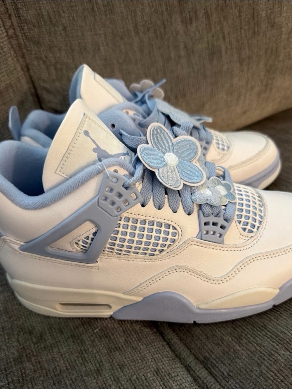 Nike Women's White & Light Blue Athletic Sneakers with Floral Charm